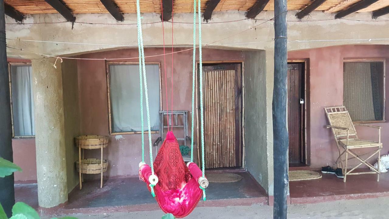 Mufasa Eco Lodge Monkey Bay Екстериор снимка