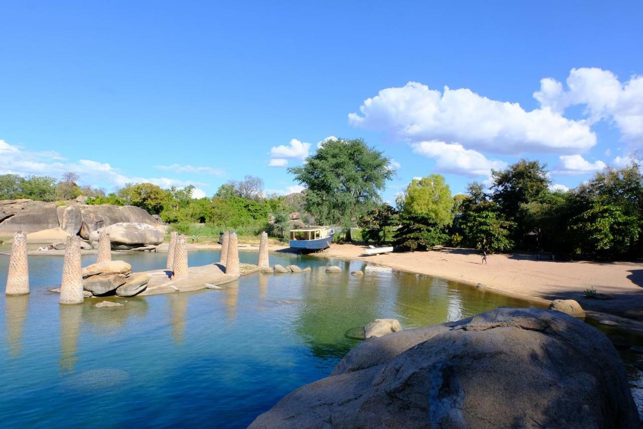 Mufasa Eco Lodge Monkey Bay Екстериор снимка