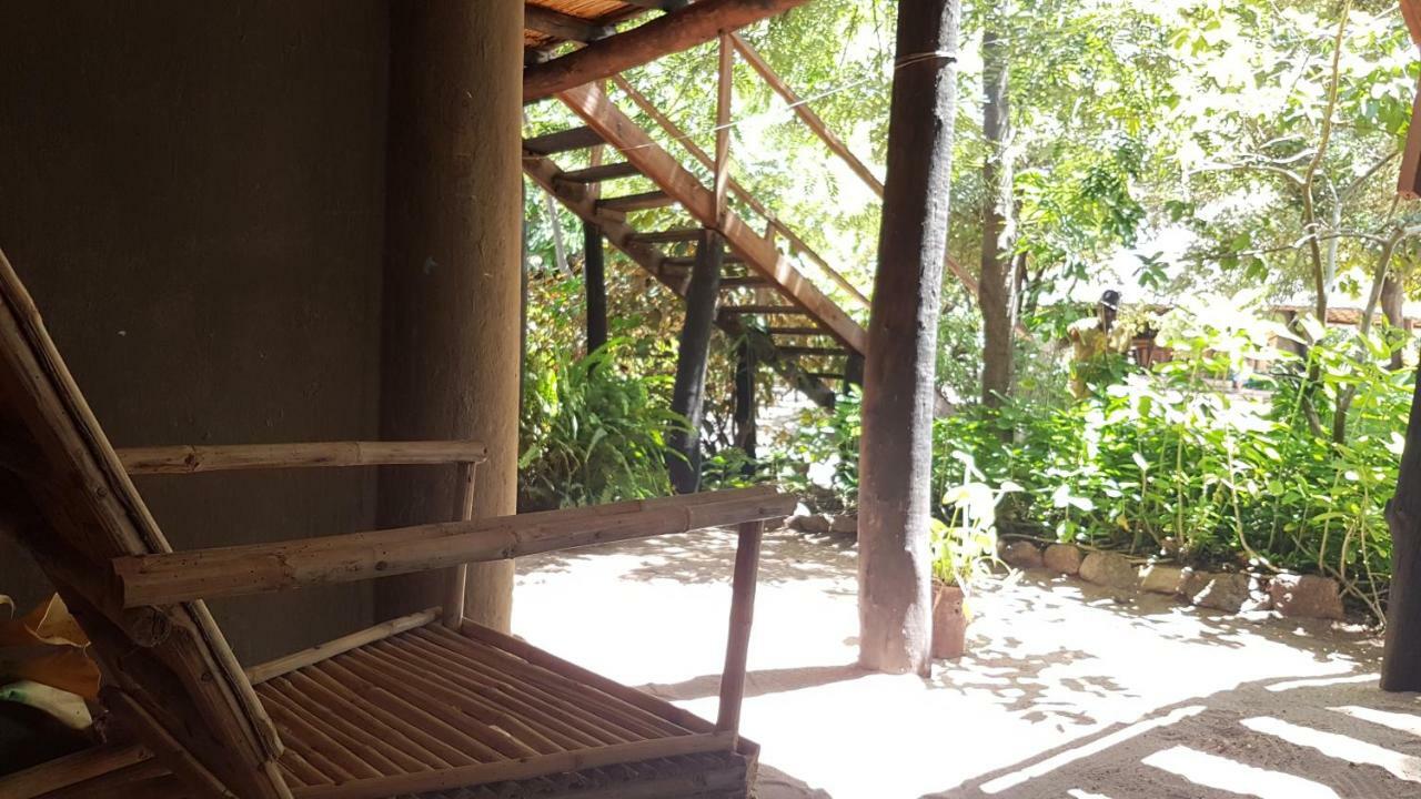 Mufasa Eco Lodge Monkey Bay Екстериор снимка